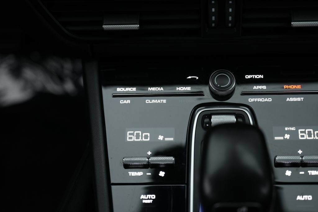 Used 2019 Porsche Cayenne Turbo AWD/4WD image 55