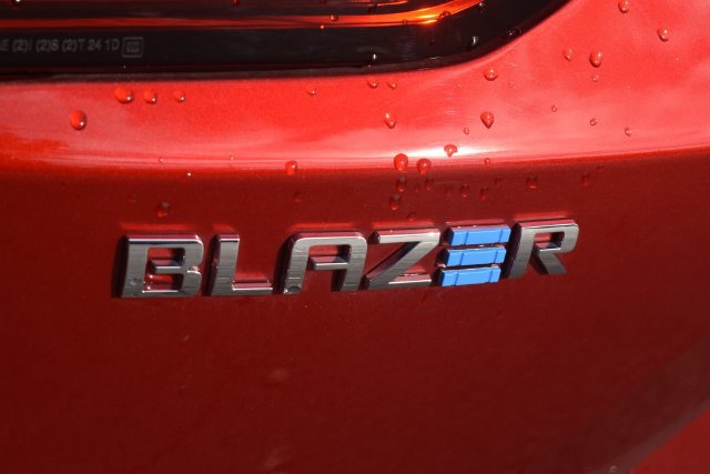 Certified 2024 Chevrolet Blazer EV LT AWD/4WD image 16