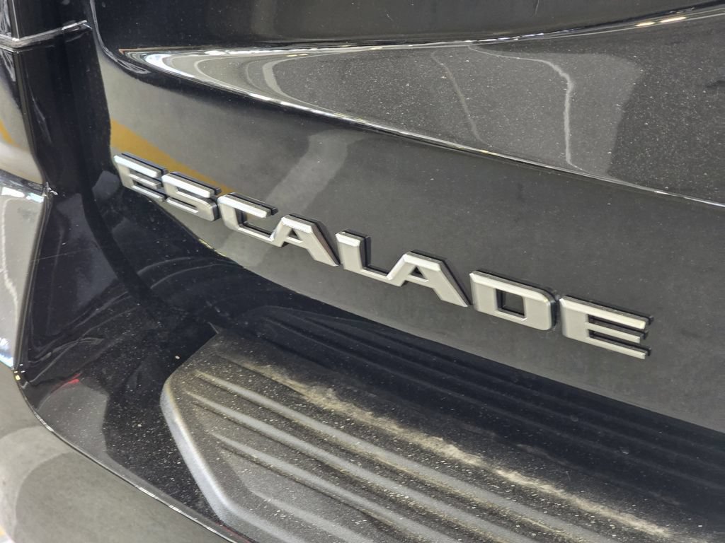 New 2026 Cadillac Escalade ESV Luxury w/ Touring Package AWD/4WD image 6