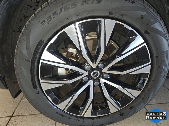Used 2023 Volvo XC60 B5 Plus w/ Protection Package Premier image 10