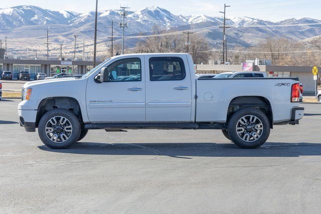 Used 2013 GMC Sierra 3500 Denali image 3