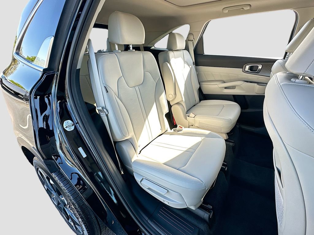 Certified 2024 Kia Sorento SX image 28
