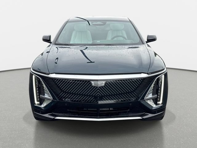 New 2027 Cadillac Lyriq Luxury w/ LPO, Floor Liner Package AWD/4WD image 8