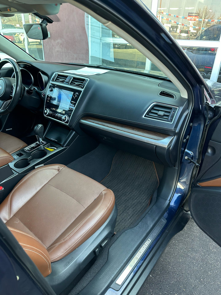 Used 2018 Subaru Outback 3.6R Touring w/ Popular Package #3 image 17