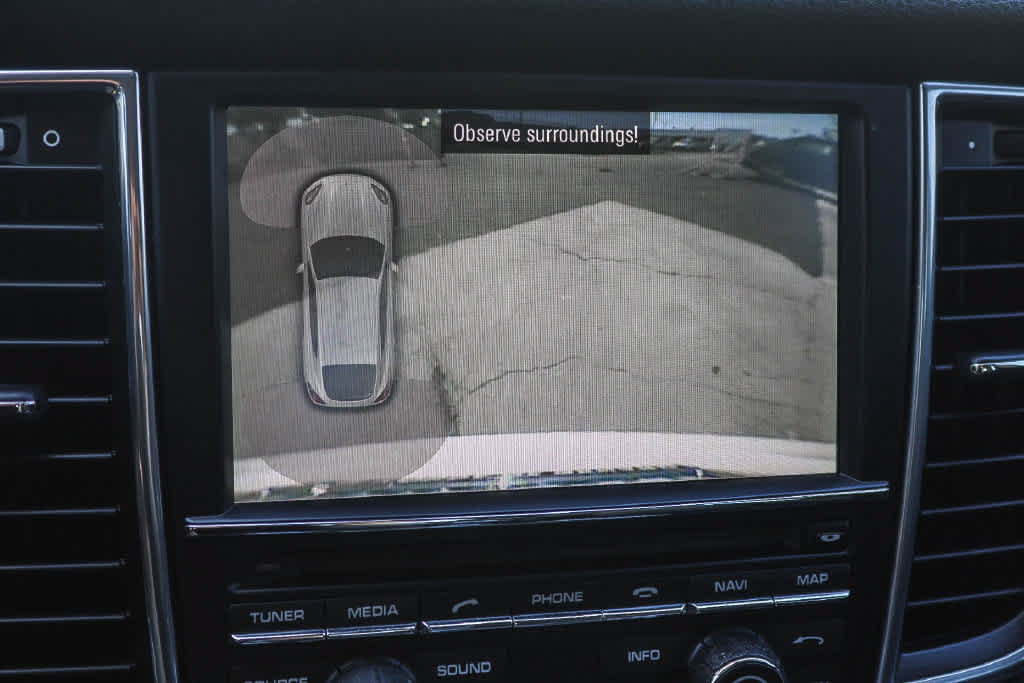 Used 2012 Porsche Panamera RWD image 24