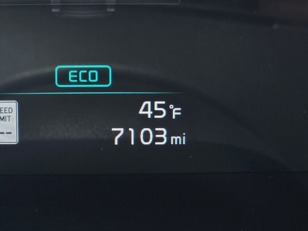 Used 2024 Kia Niro EX Touring image 40