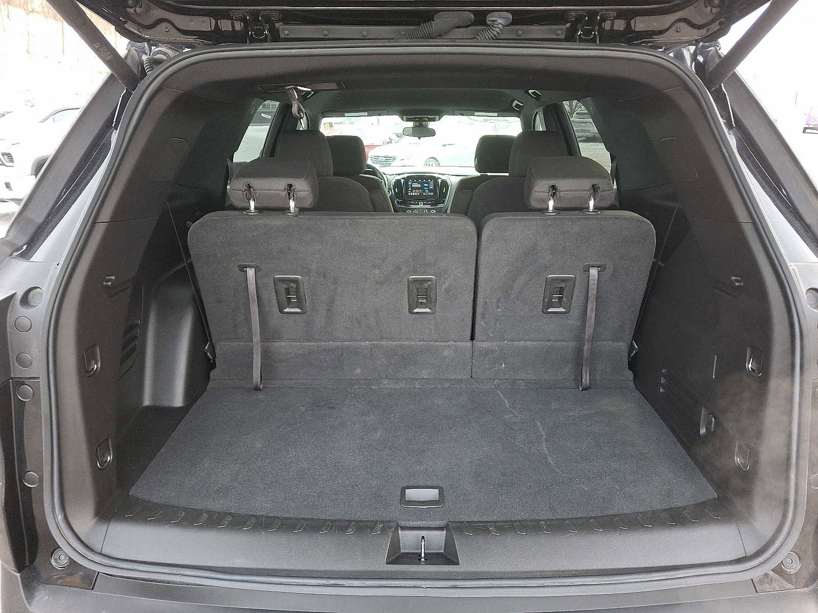 Used 2023 Chevrolet Traverse LT image 27