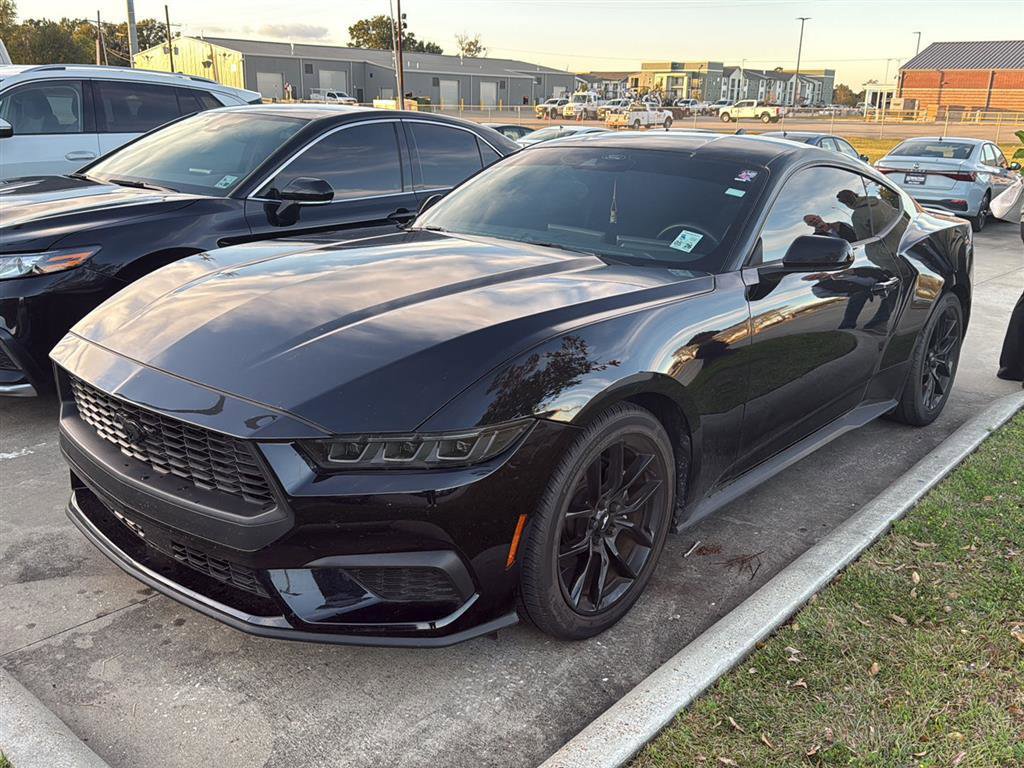Used 2024 Ford Mustang Coupe image 10