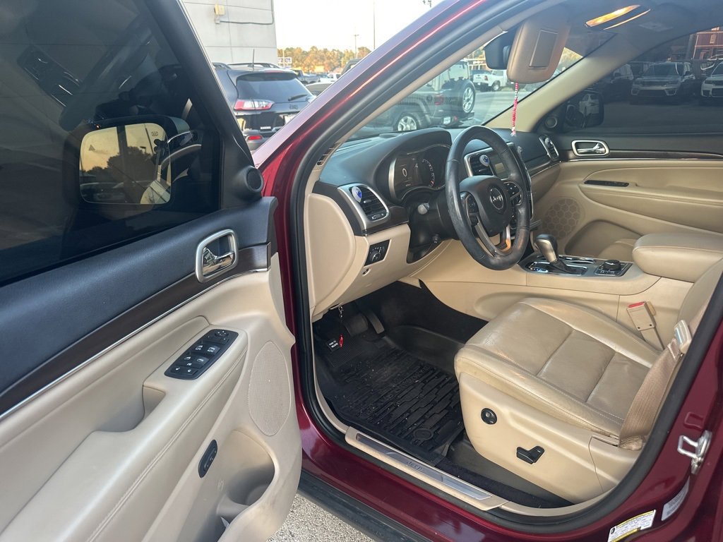 Used 2017 Jeep Grand Cherokee Limited w/ Luxury Group II image 8