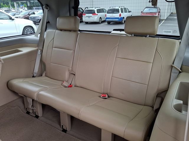 Used 2015 Nissan Armada Platinum w/ 2nd Row Captain Seat Package RWD image 8