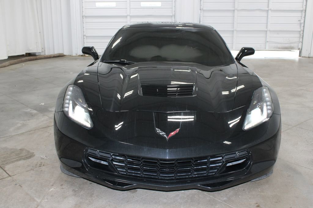Used 2016 Chevrolet Corvette Stingray Coupe w/ Carbon Flash Badge Package RWD image 3