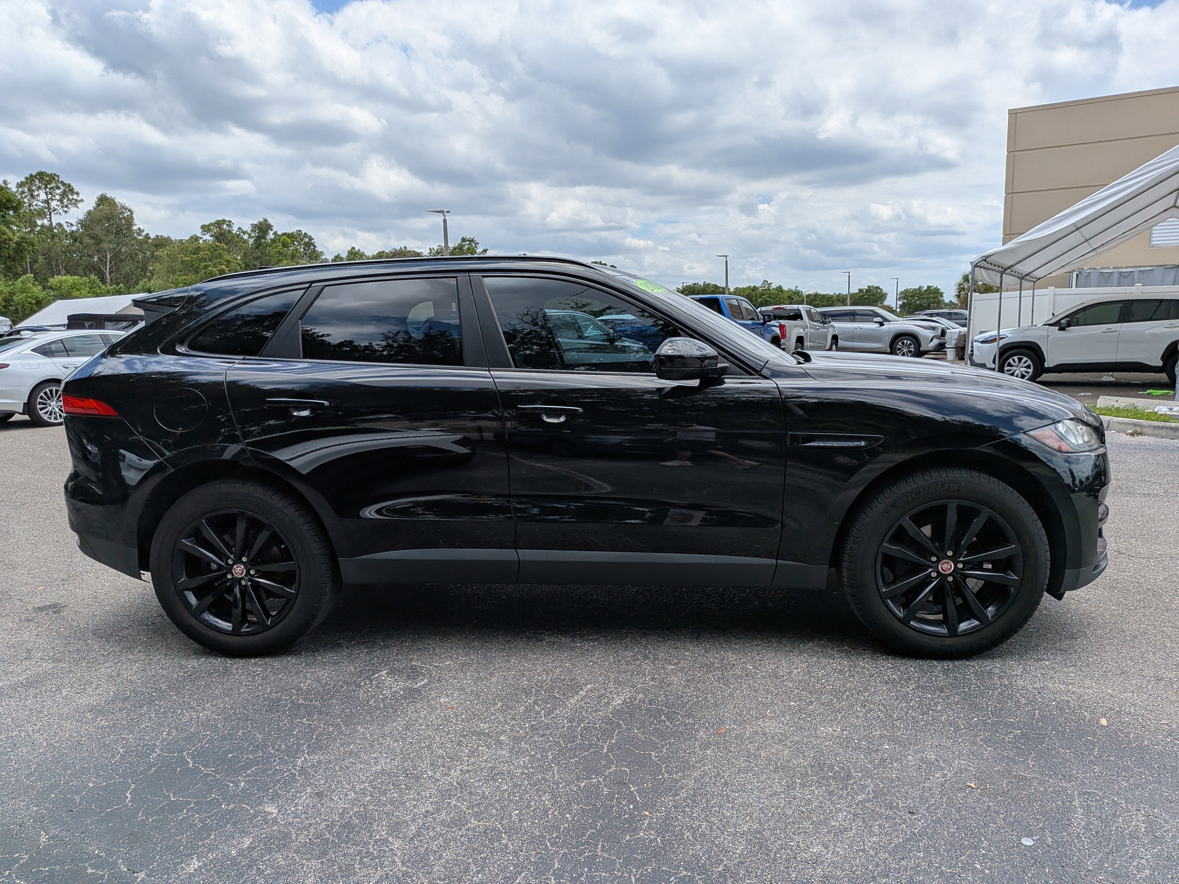 Used 2018 Jaguar F-PACE Prestige AWD/4WD image 3