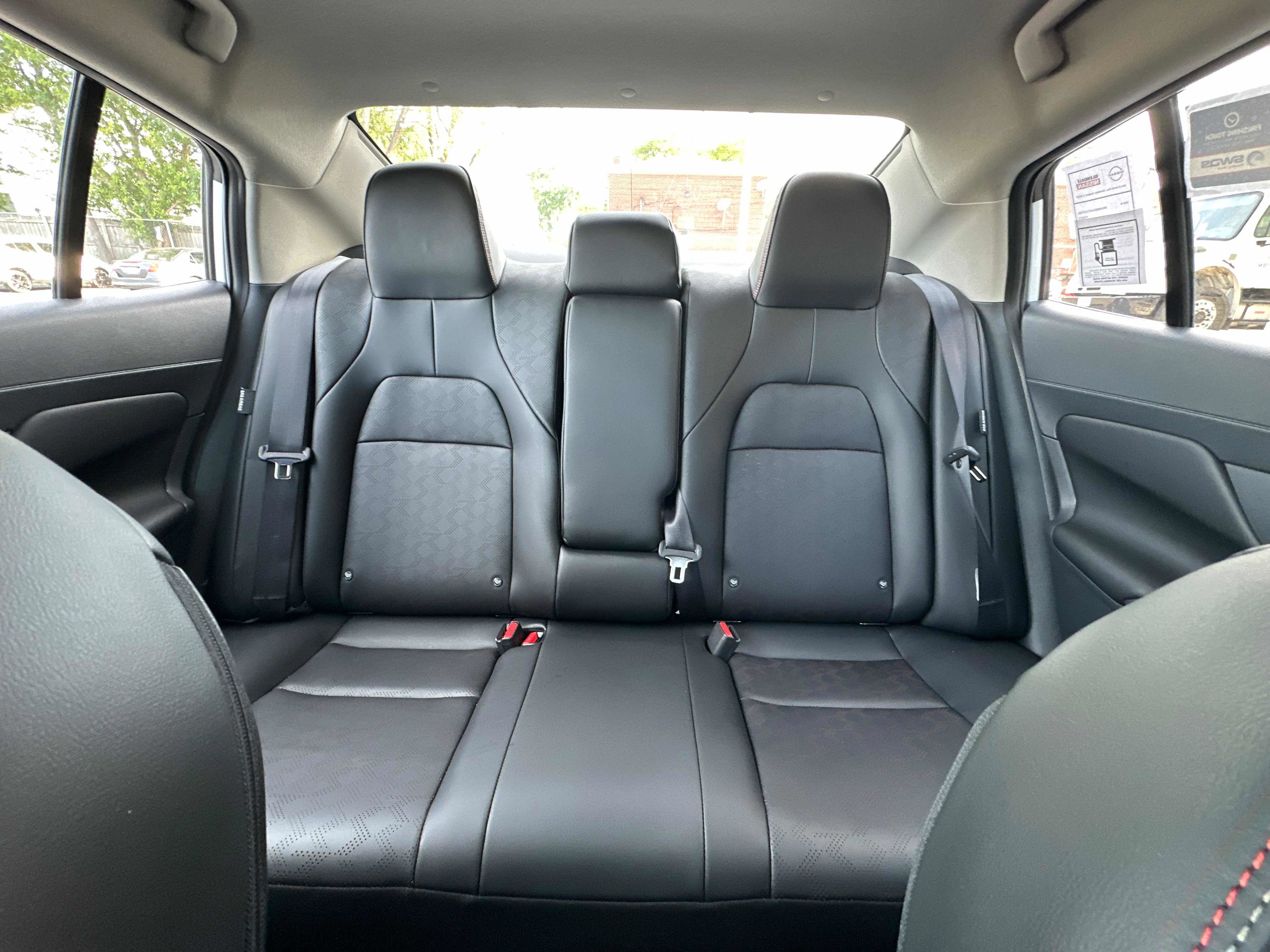 New 2026 Nissan Sentra SR w/ SR Premium Package FWD image 25