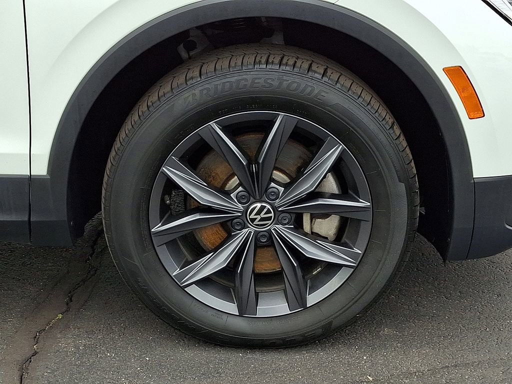 Certified 2023 Volkswagen Tiguan SE AWD/4WD image 8
