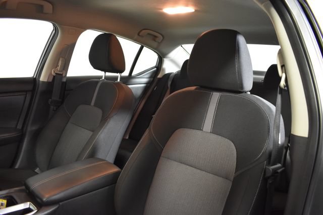 Used 2023 Nissan Sentra SV w/ All-Weather Package FWD image 10