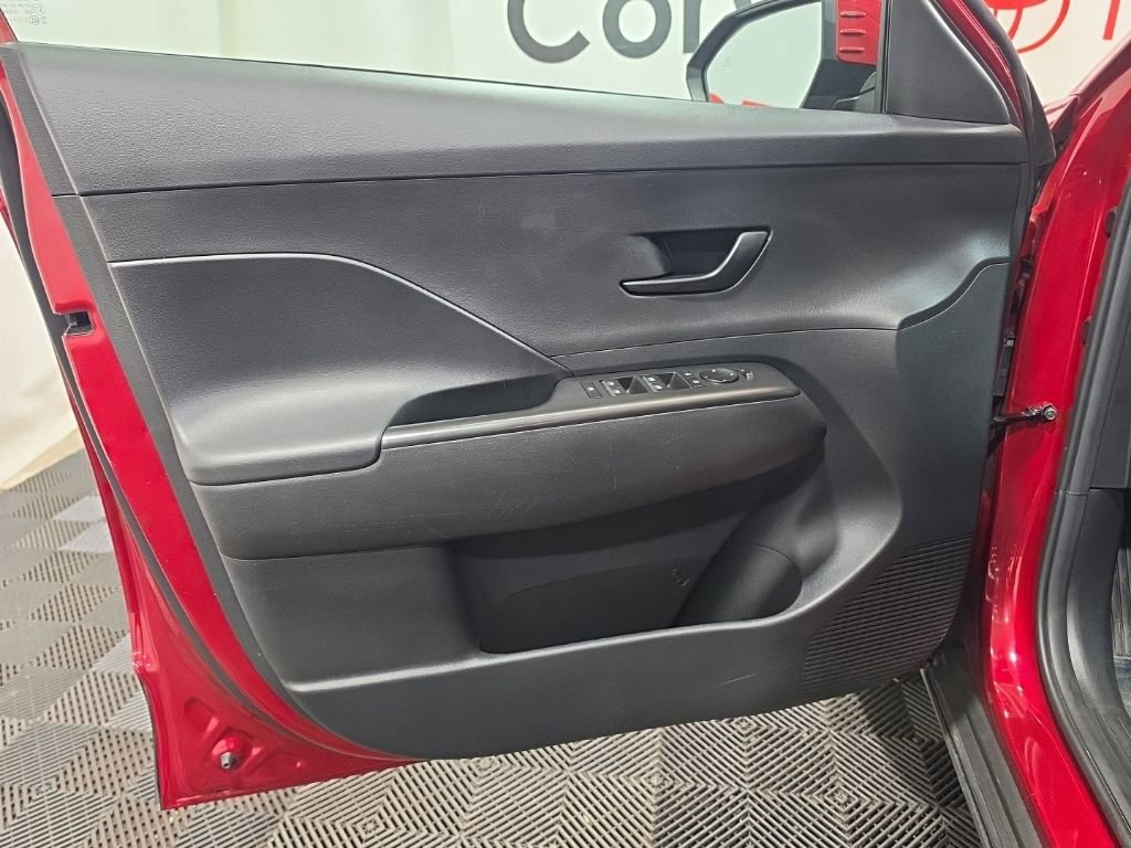 Used 2024 Hyundai Kona SEL FWD image 24
