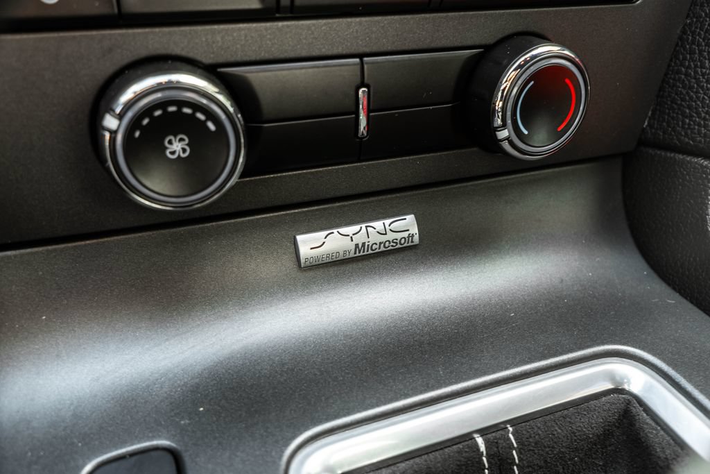 Used 2012 Ford Mustang Shelby GT500 w/ SVT Performance Pkg RWD image 20