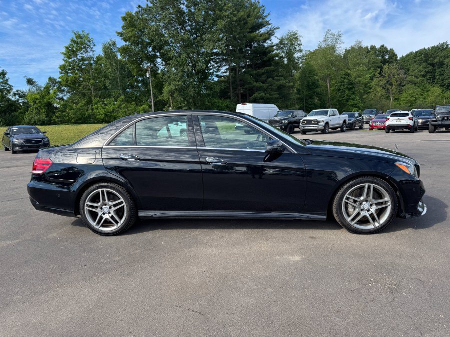 Used 2014 Mercedes-Benz E 550 4MATIC Sedan image 6