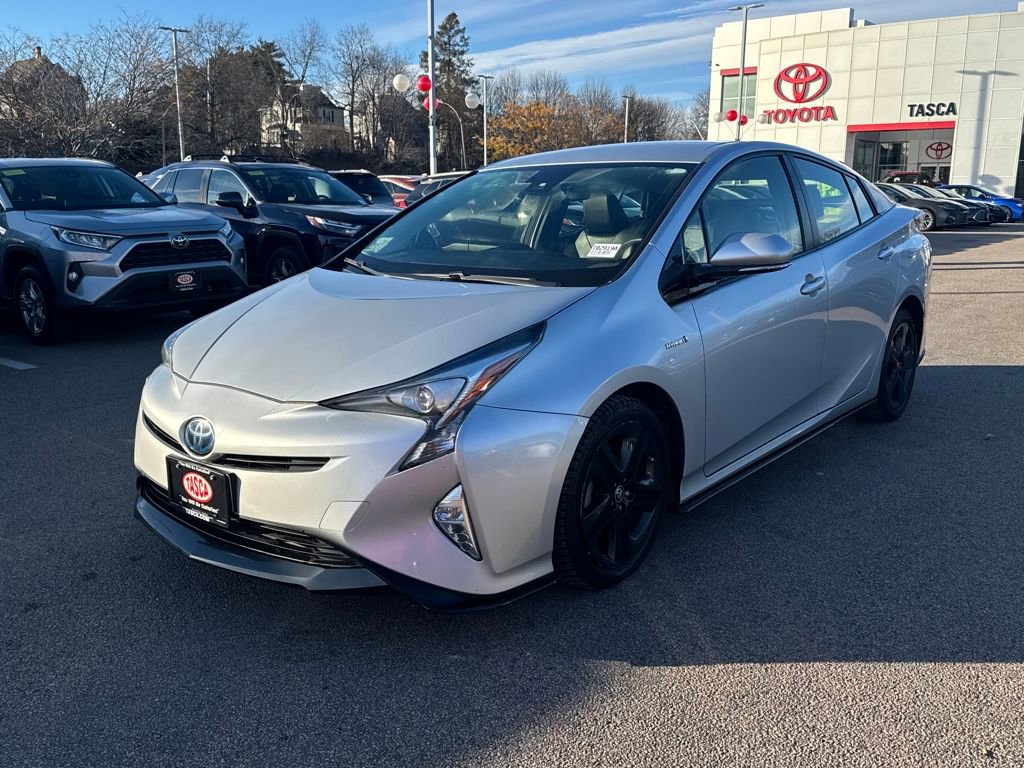 Used 2017 Toyota Prius Three Touring image 3