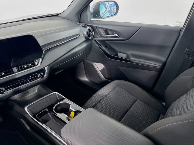 Used 2025 Chevrolet Equinox LT FWD image 24