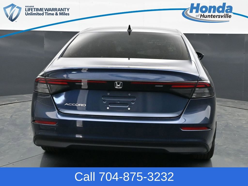 Certified 2025 Honda Accord SE image 7