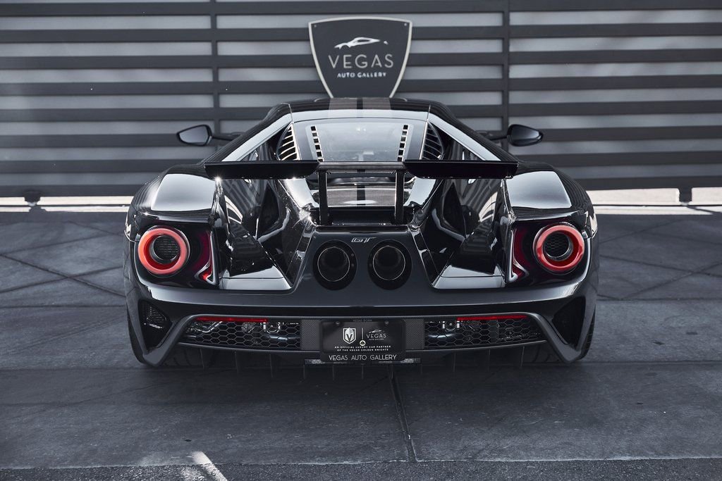 Used 2020 Ford GT Carbon Series image 31
