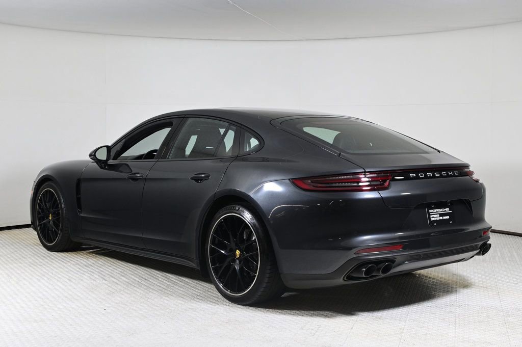 Certified 2020 Porsche Panamera image 3