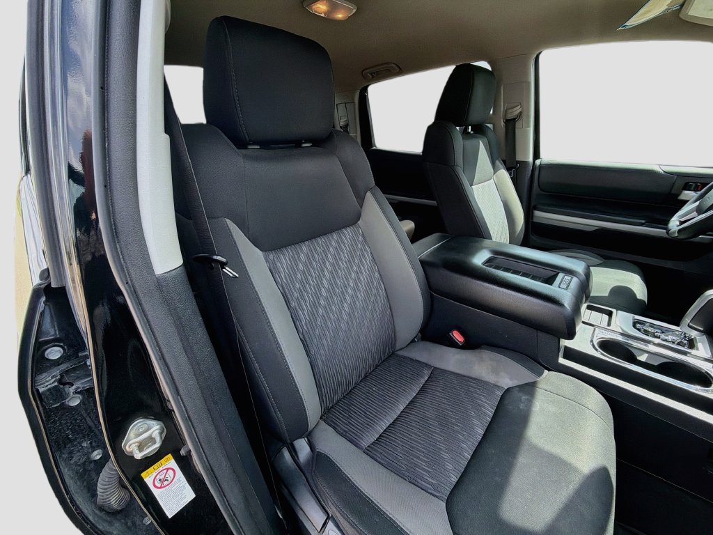 Used 2018 Toyota Tundra SR5 w/ TRD Off Road Package AWD/4WD image 28
