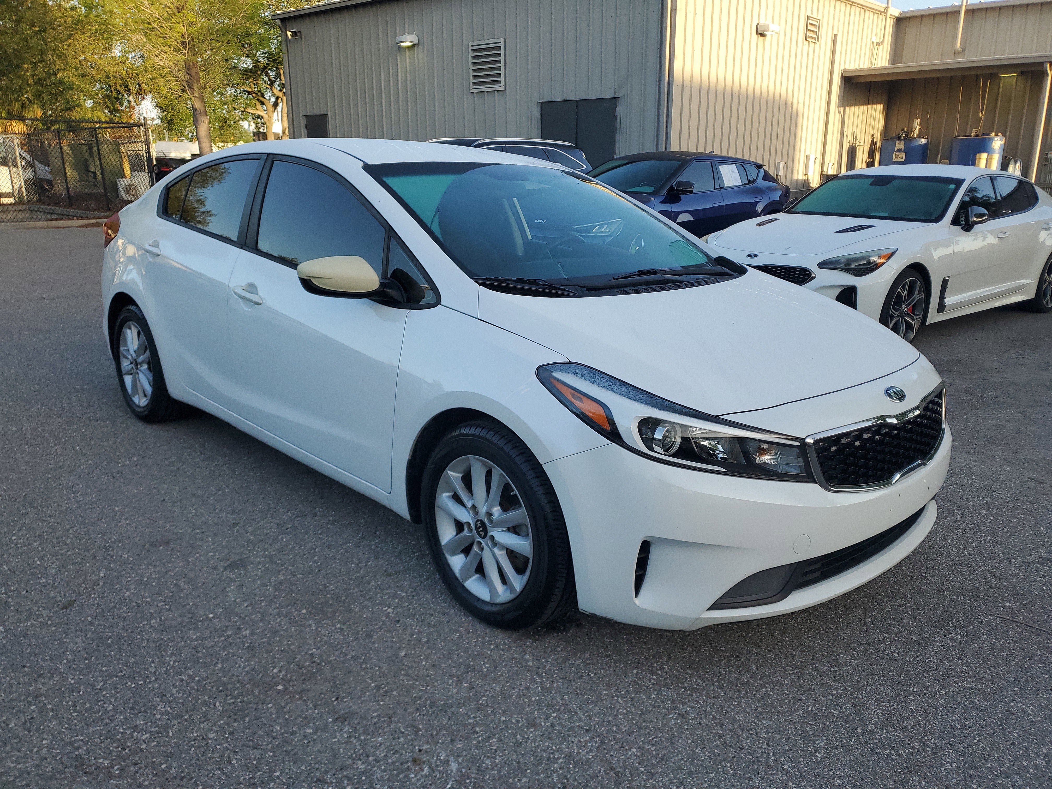 Used 2017 Kia Forte LX w/ LX Popular Package image 5