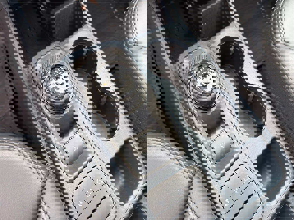 Used 2024 Ford Maverick Lariat w/ Black Appearance Package image 18