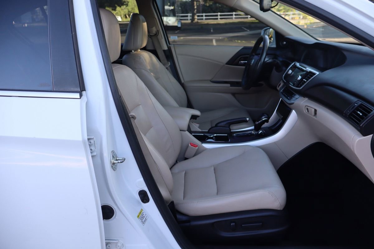 Used 2015 Honda Accord EX-L image 22