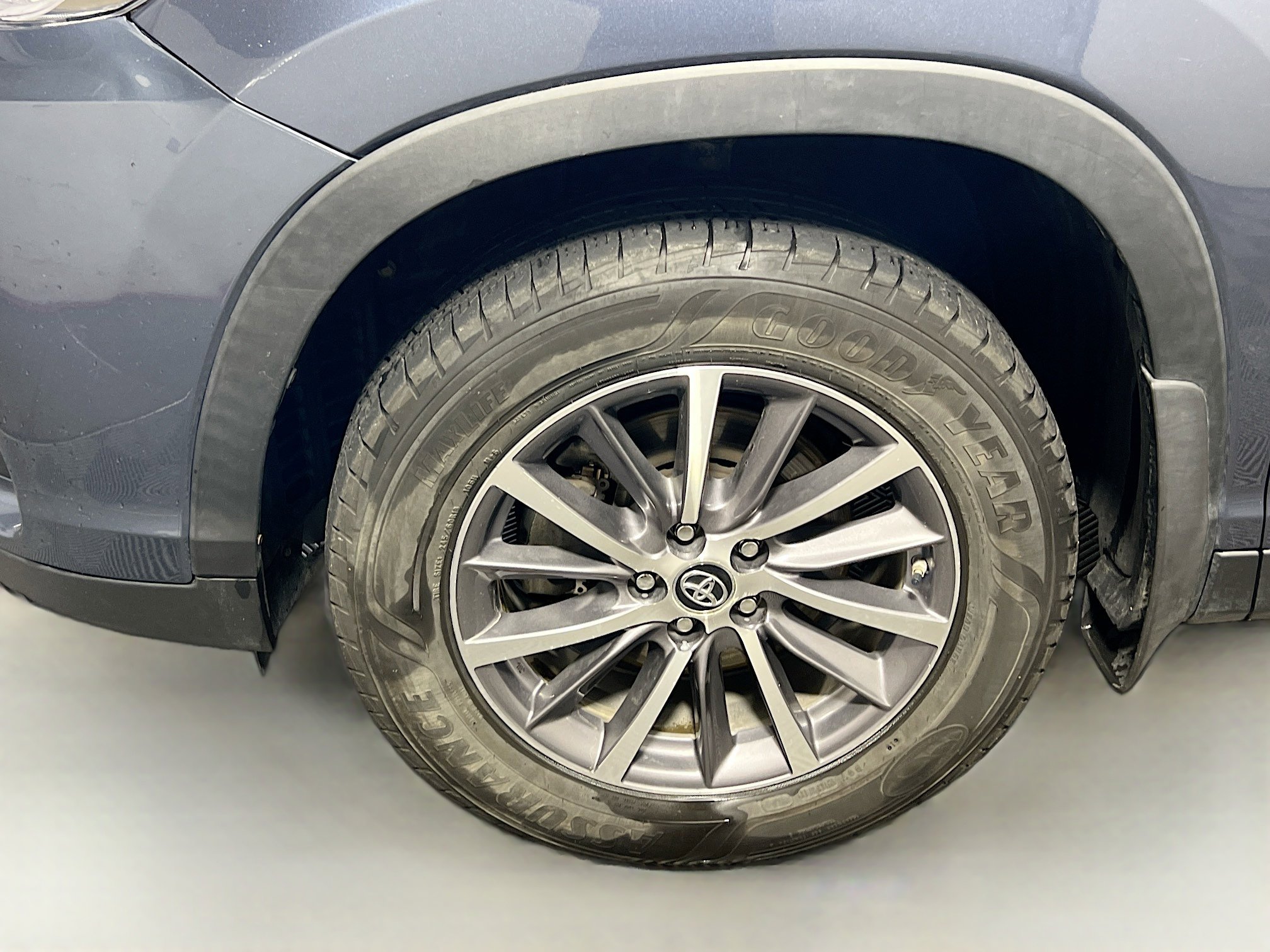 Used 2019 Toyota Highlander XLE image 13