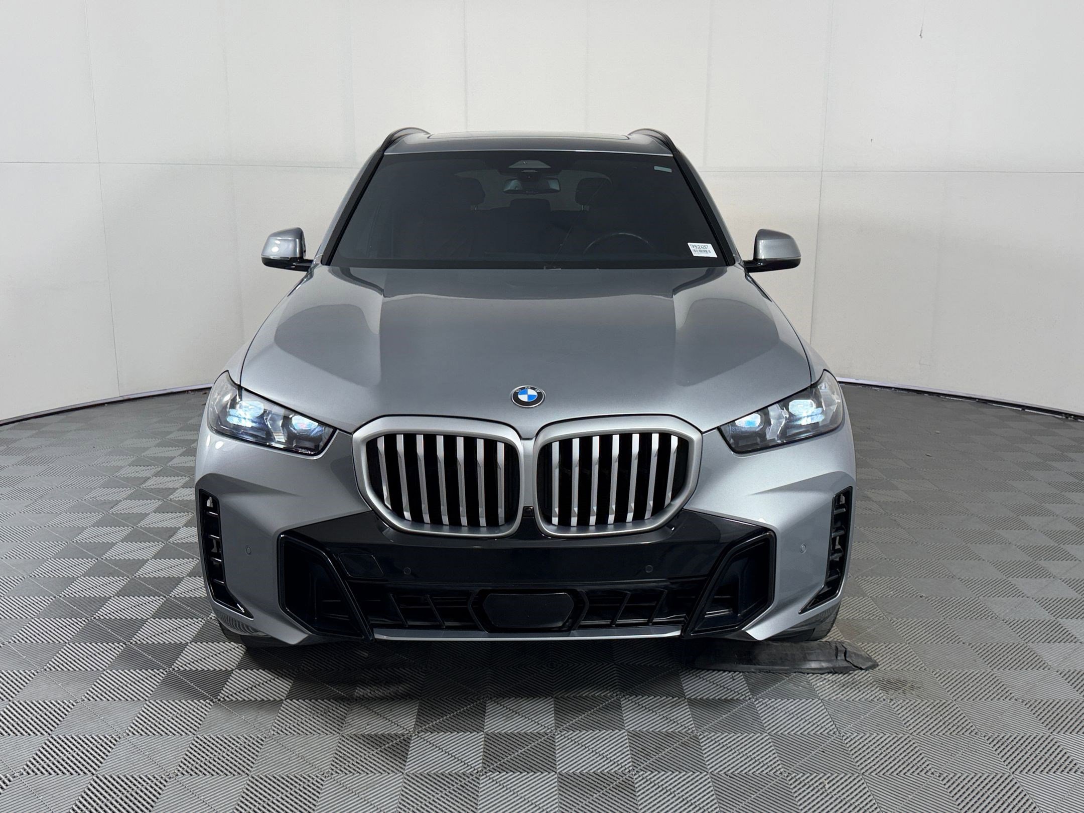 Used 2024 BMW X5 sDrive40i w/ M Sport Package RWD image 6