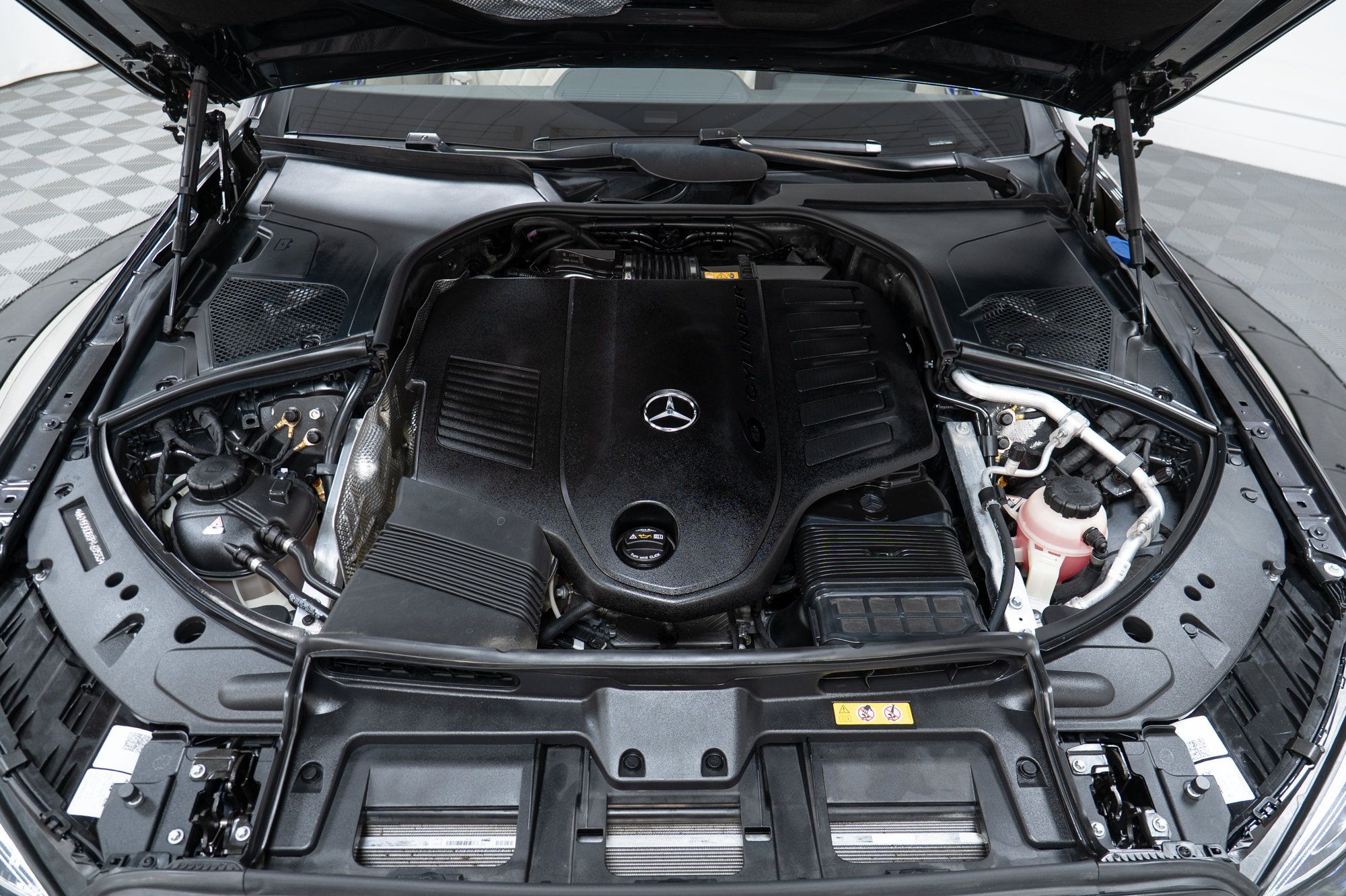 Certified 2023 Mercedes-Benz S 500 4MATIC image 9