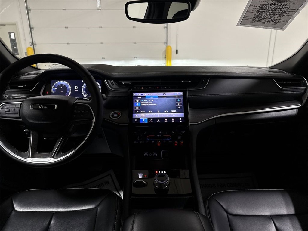 Used 2024 Jeep Grand Cherokee Limited image 12