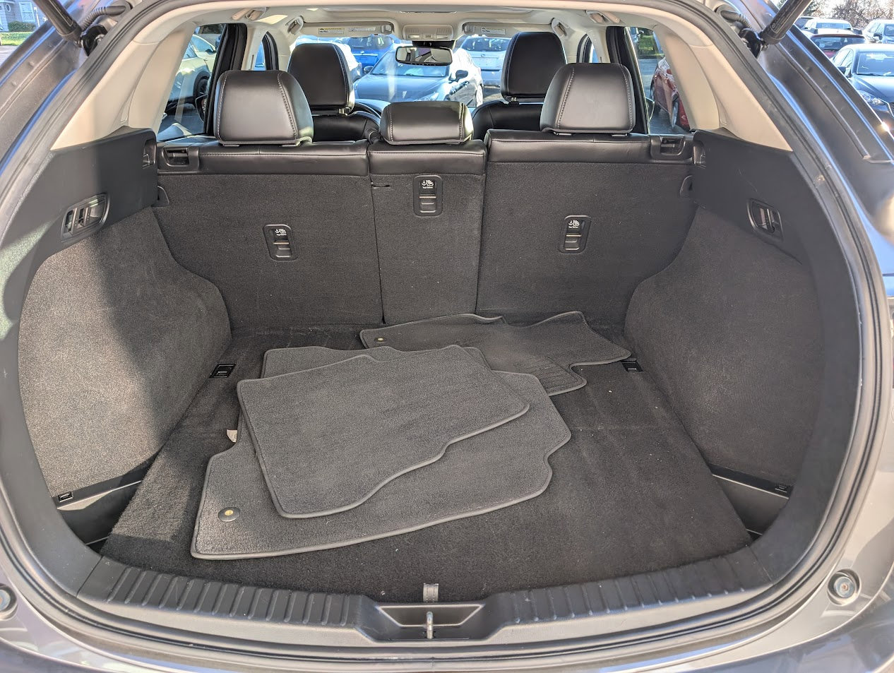 Used 2018 MAZDA CX-5 Touring w/ Preferred Equipment Package image 14