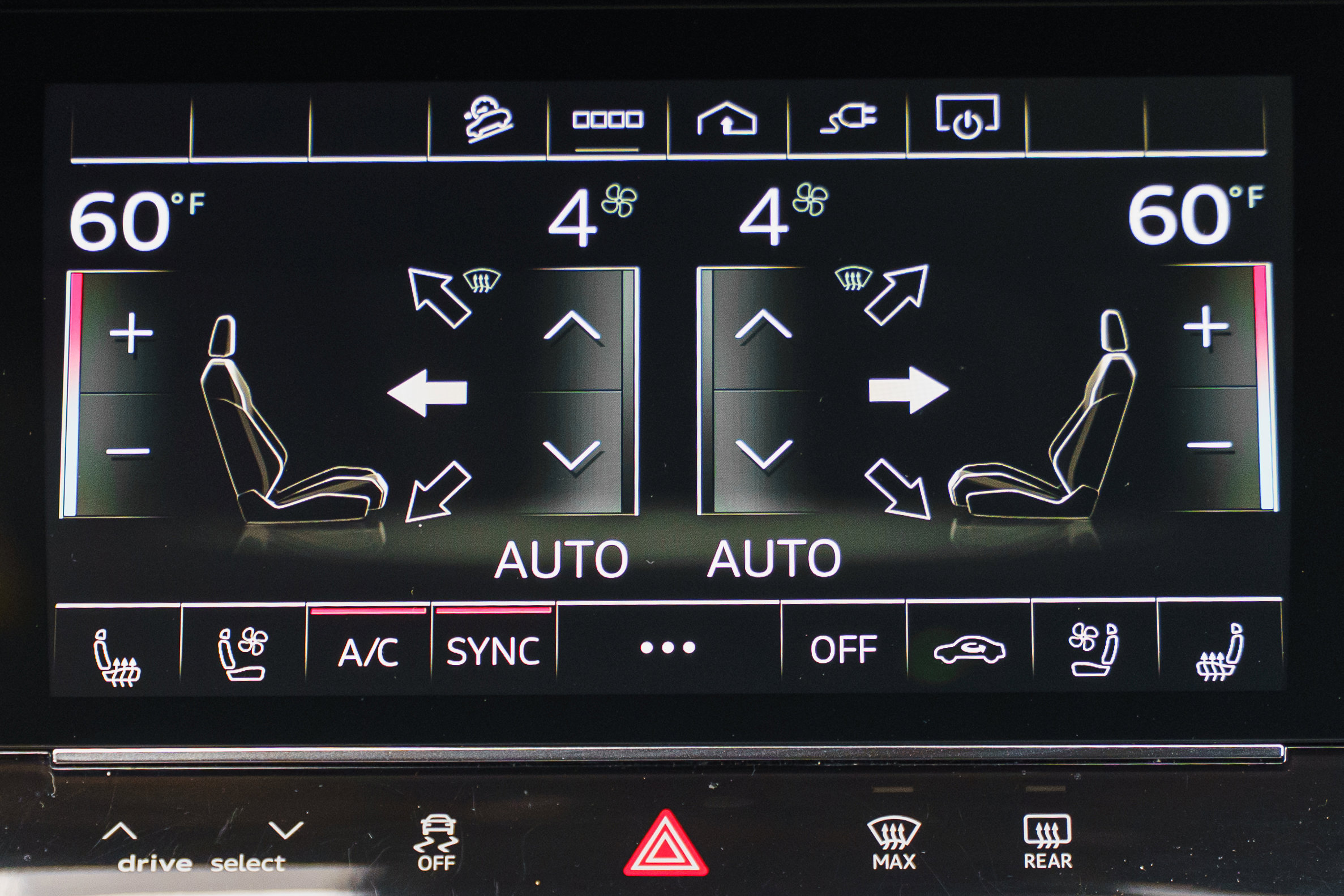 Used 2023 Audi e-tron Premium Plus w/ Premium Plus Package AWD/4WD image 12