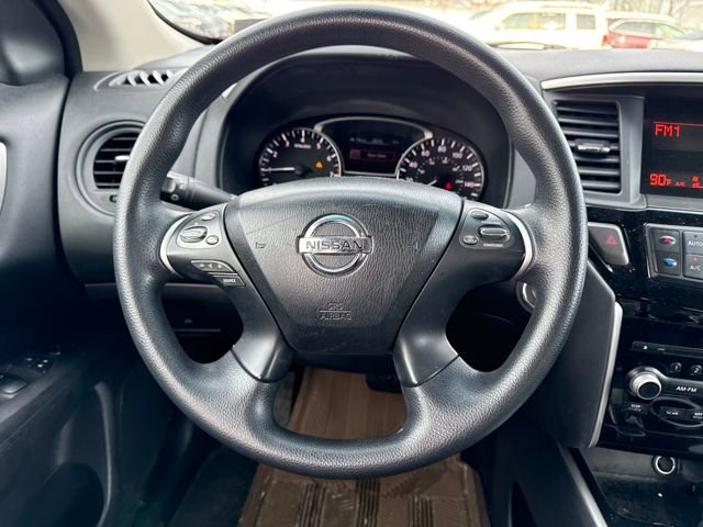 Used 2013 Nissan Pathfinder S image 14