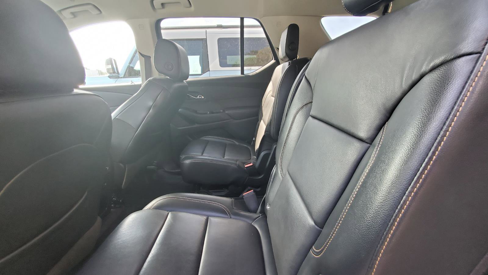 Used 2018 Chevrolet Traverse LT image 5