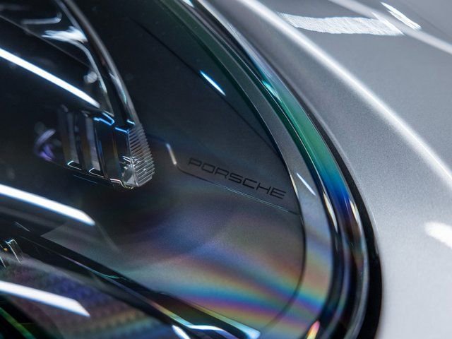 Certified 2025 Porsche 911 Carrera image 18