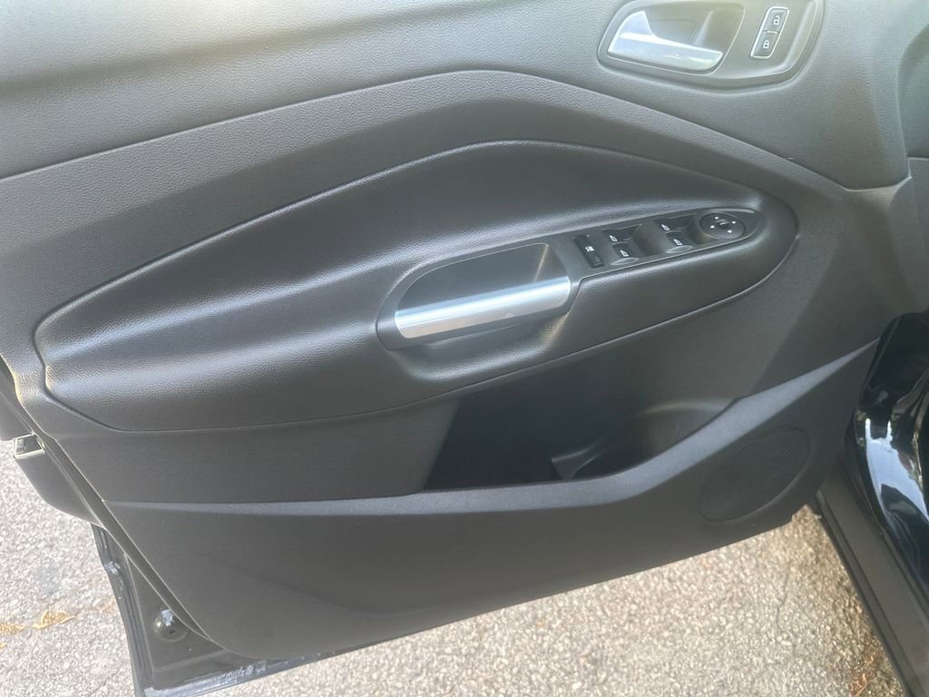 Used 2014 Ford Escape SE image 10