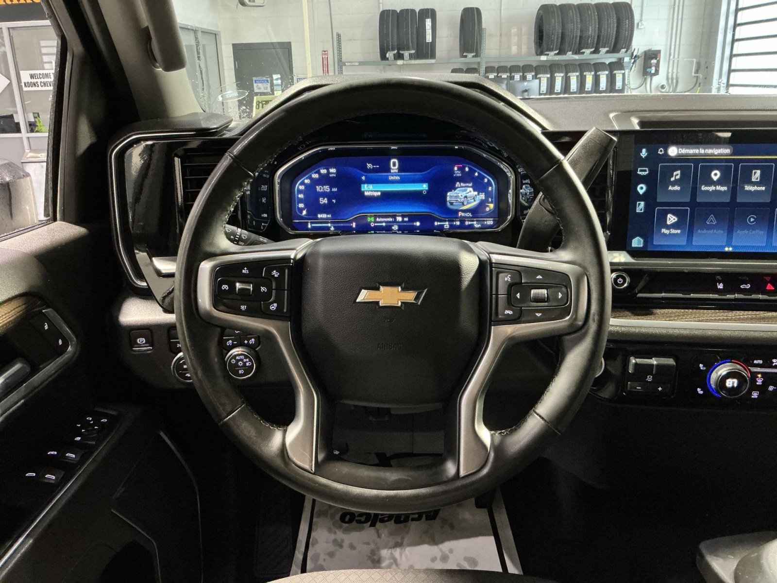 Used 2025 Chevrolet Silverado 2500 LT w/ Convenience Package AWD/4WD image 17