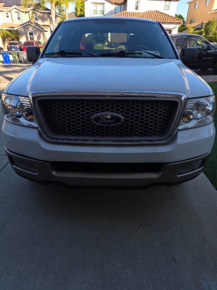 Used 2005 Ford F150 Lariat image 2