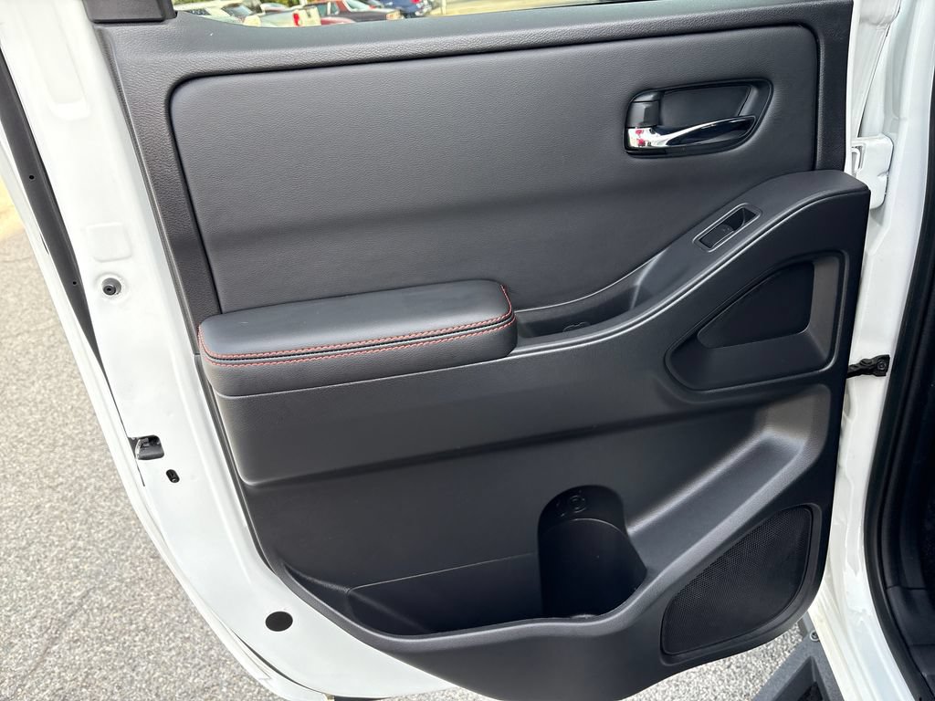 Certified 2025 Nissan Frontier PRO-4X AWD/4WD image 42