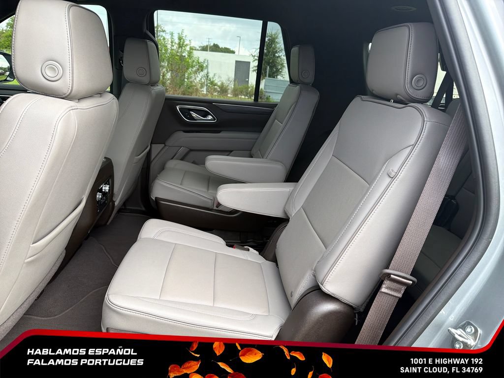 Used 2024 GMC Yukon SLT w/ SLT Luxury Package AWD/4WD image 25
