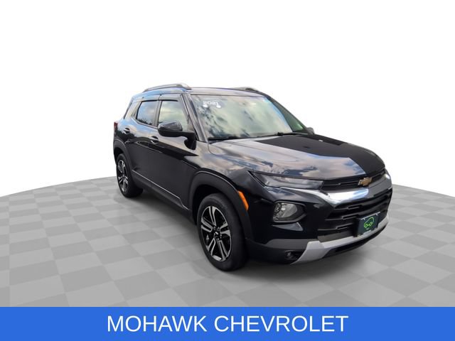 Certified 2021 Chevrolet TrailBlazer LT w/ Sun and Liftgate Package AWD/4WD image 2
