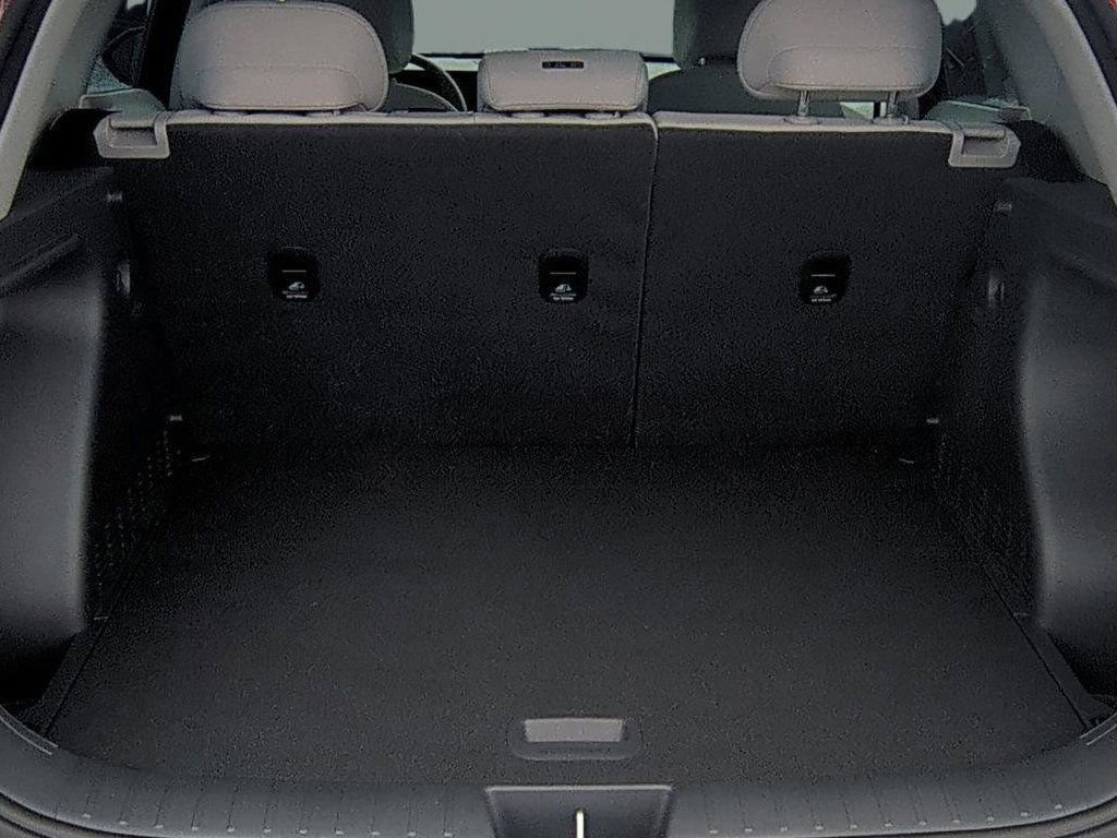 New 2026 Hyundai Kona SE image 14