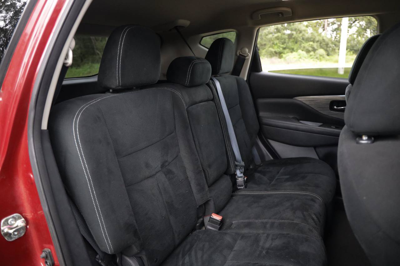 Used 2016 Nissan Murano S FWD image 14
