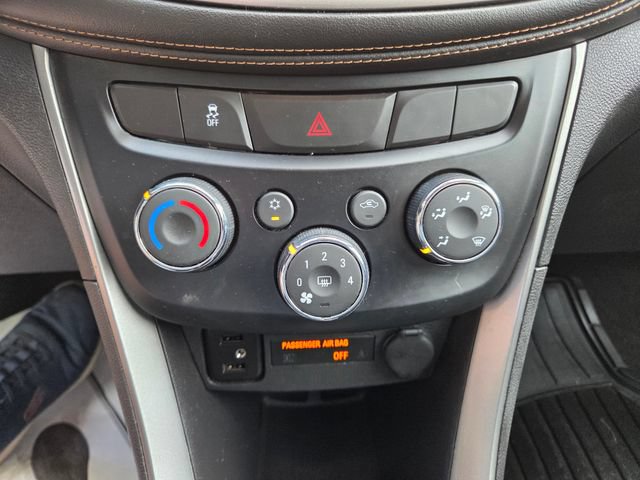 Used 2018 Chevrolet Trax LS FWD image 28