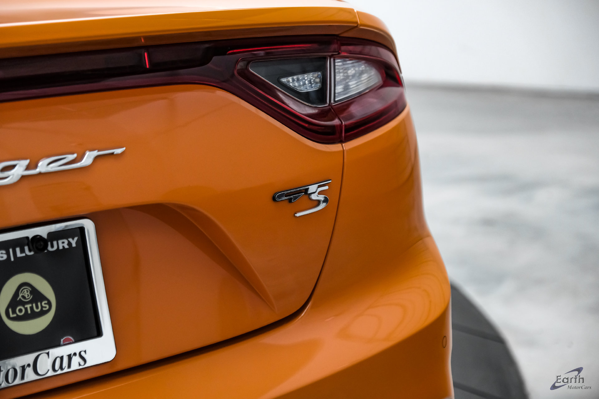 Used 2019 Kia Stinger GTS RWD image 16